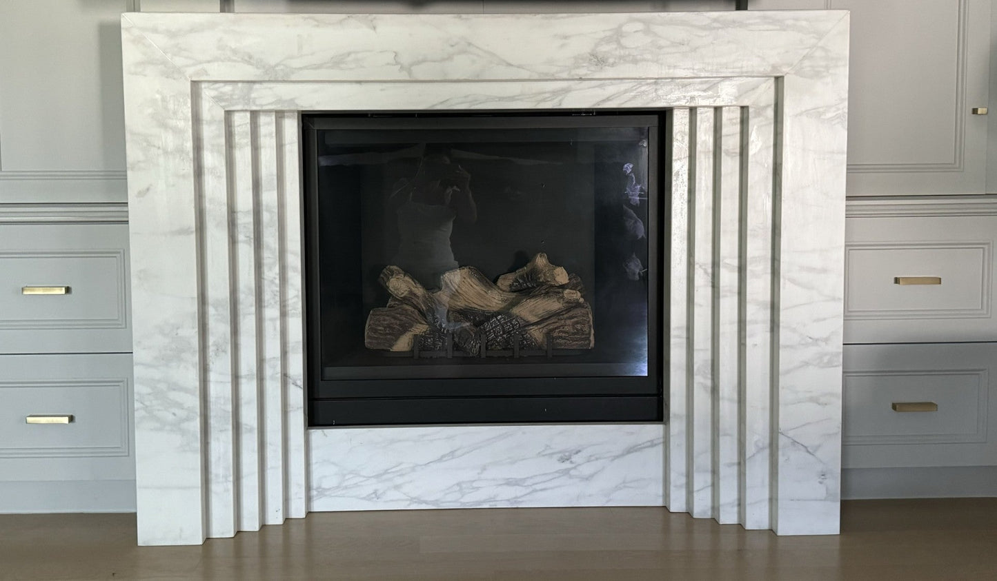 La Gabby 76 Fireplace